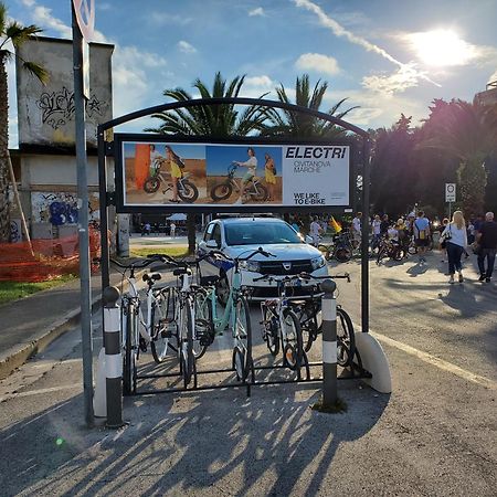 B&B Lido Apartament 10A Civitanova Marche Eksteriør bilde