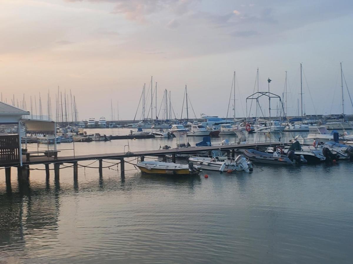 B&B Lido Apartament 10A Civitanova Marche Eksteriør bilde